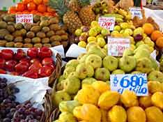 Fruitstand, Chili: photo mcgussoni